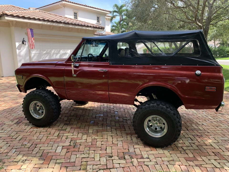 1972 GMC Jimmy 1st Gen - Image 30 of 31