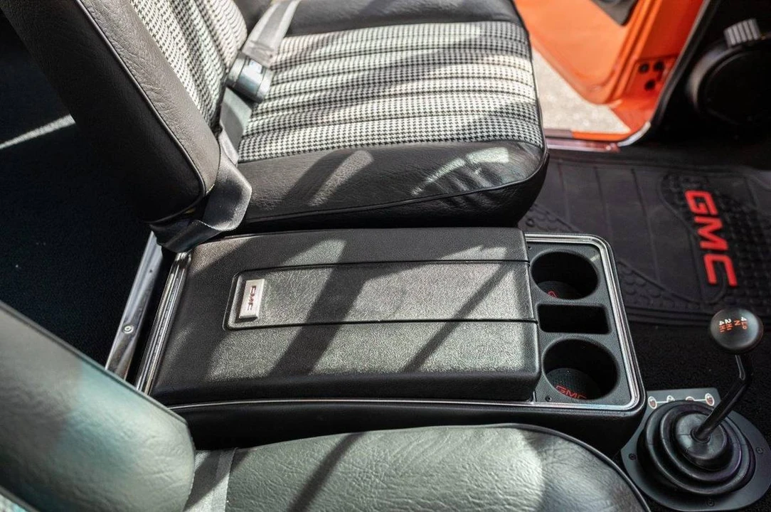 1972 GMC Jimmy 1st Gen - Image 8 of 10