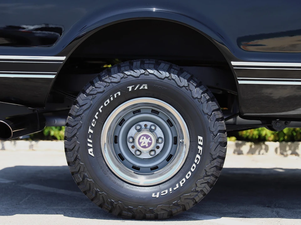 1972 GMC Jimmy 1st Gen - Image 16 of 31