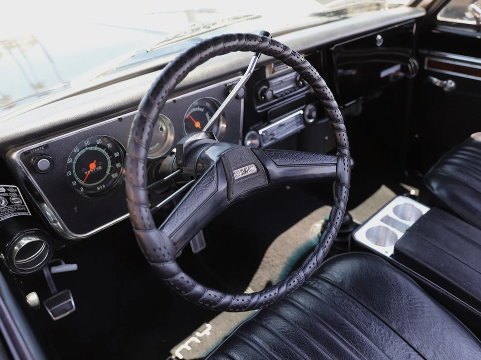 1972 GMC Jimmy 1st Gen - Image 27 of 31