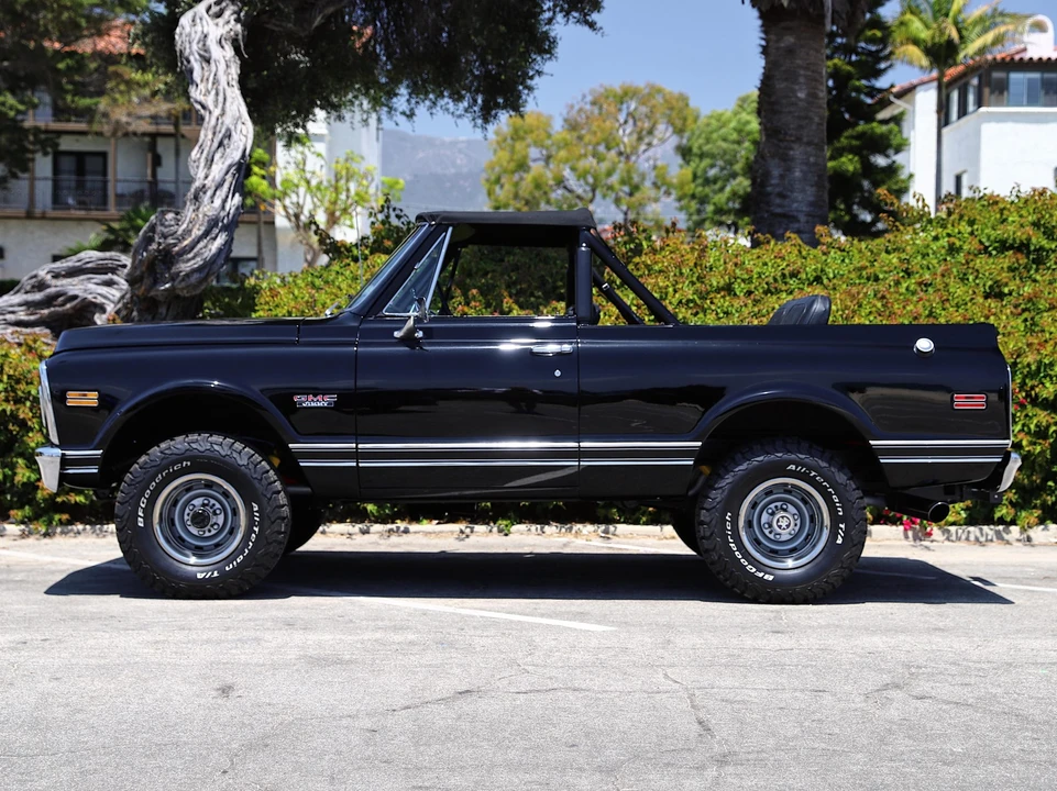 1972 GMC Jimmy 1st Gen - Image 11 of 31