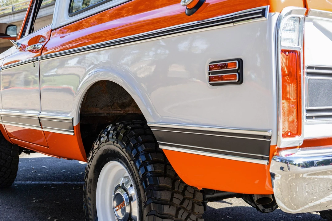 1972 GMC Jimmy 1st Gen - Image 26 of 31