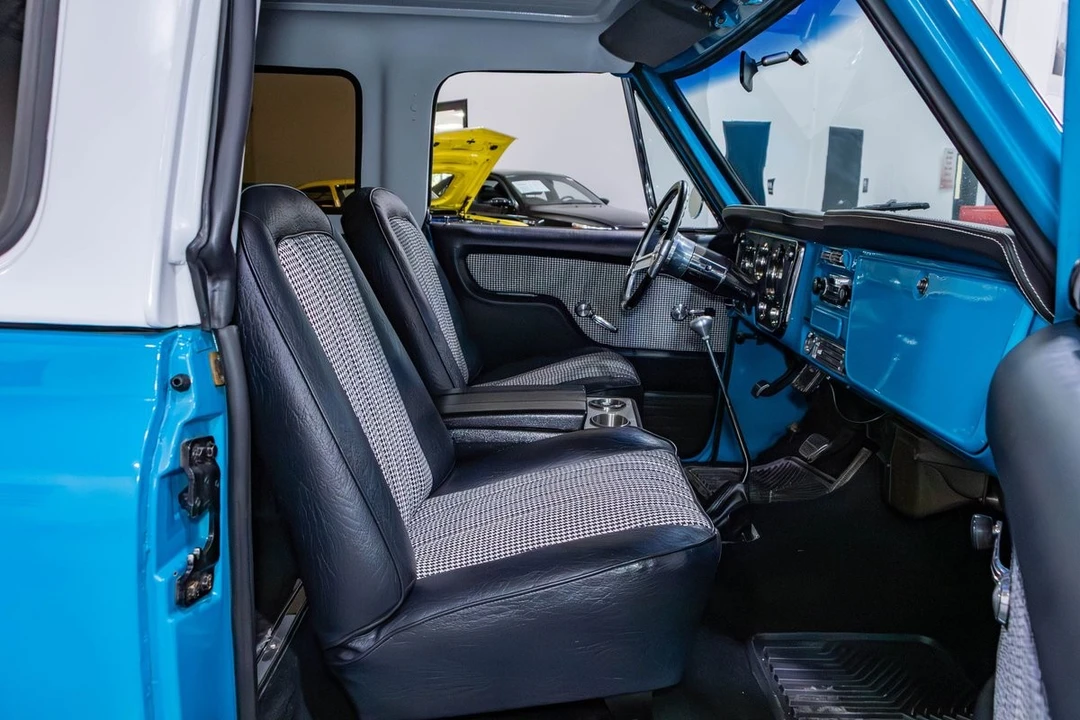 1972 GMC Jimmy 1st Gen - Image 30 of 31
