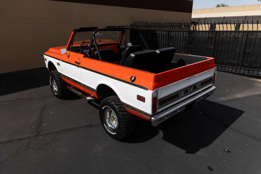 1972 GMC Jimmy 1st Gen - Image 16 of 31
