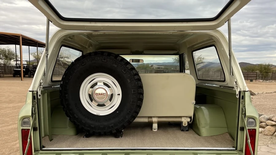 1972 GMC Jimmy 1st Gen - Image 9 of 12