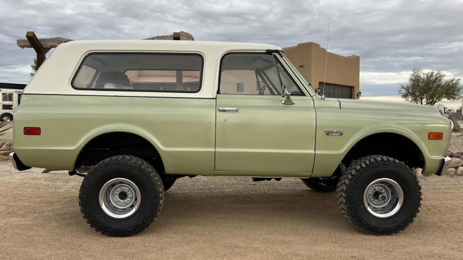 1972 GMC Jimmy 1st Gen - Image 11 of 12