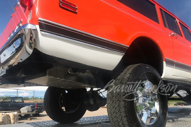 1972 GMC Suburban 6th Gen - Image 7 of 21