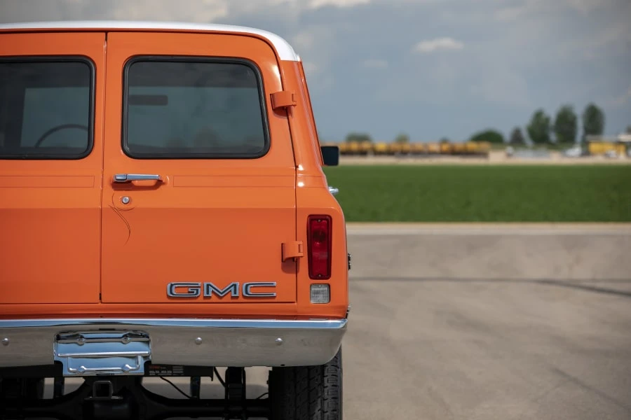 1972 GMC Suburban 6th Gen - Image 25 of 31