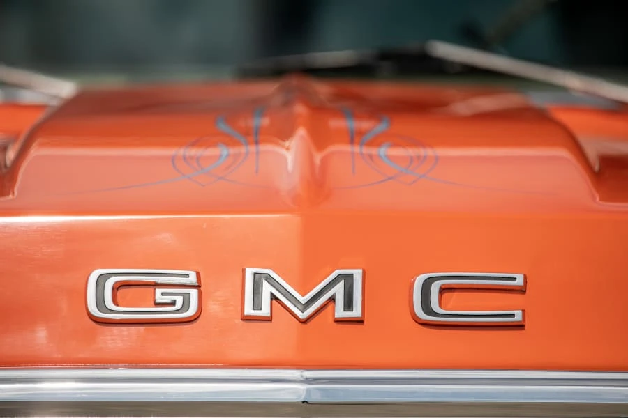 1972 GMC Suburban 6th Gen - Image 24 of 31