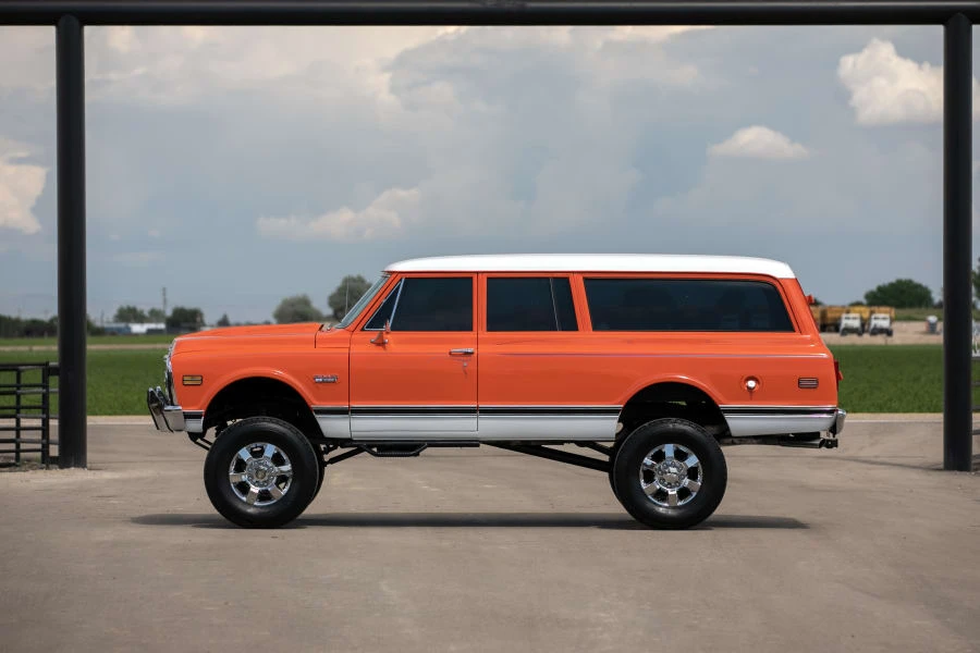 1972 GMC Suburban 6th Gen - Image 2 of 31