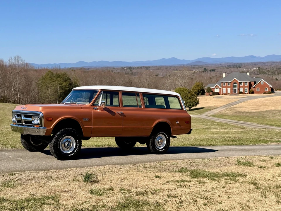 1972 GMC Suburban 6th Gen - Image 3 of 31