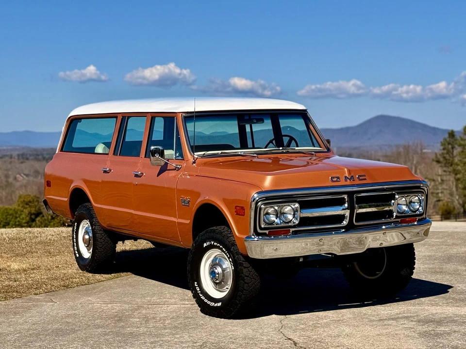 1972 GMC Suburban 6th Gen - Image 18 of 31