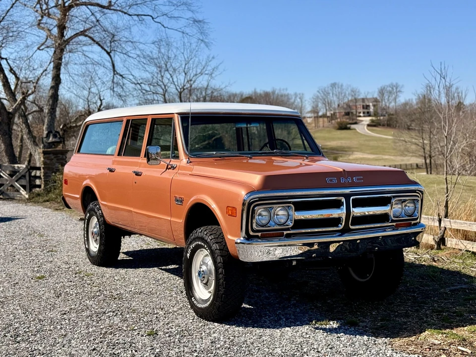 1972 GMC Suburban 6th Gen - Image 19 of 31