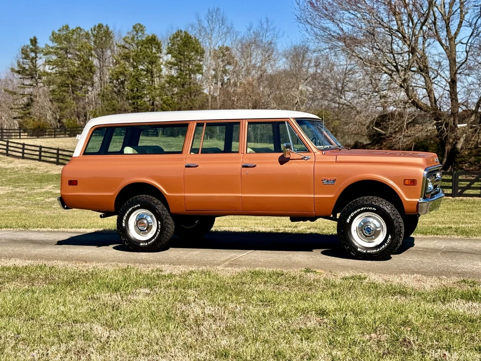1972 GMC Suburban 6th Gen - Image 28 of 31