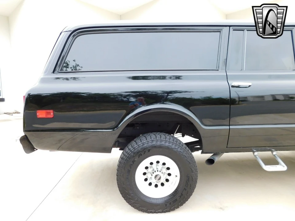 1972 GMC Suburban 6th Gen - Image 12 of 12