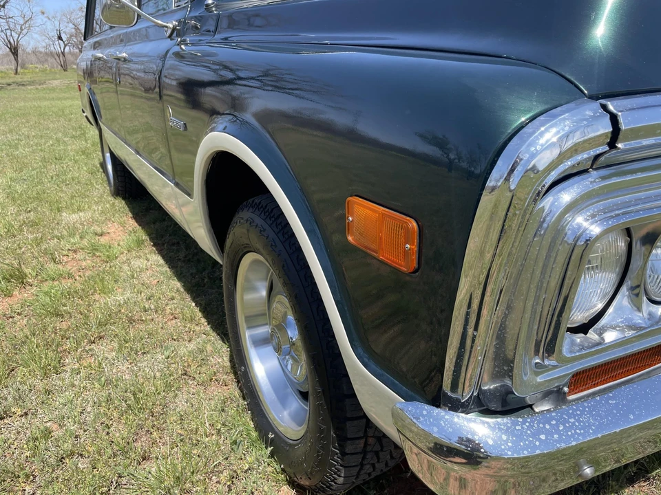 1972 GMC Suburban 6th Gen - Image 23 of 31