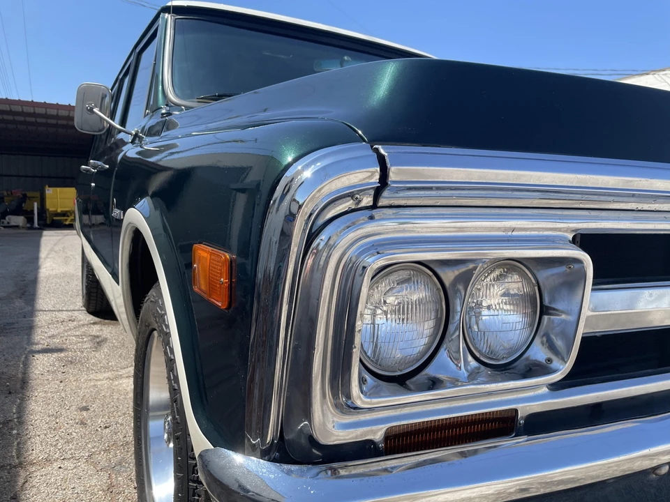 1972 GMC Suburban 6th Gen - Image 21 of 31