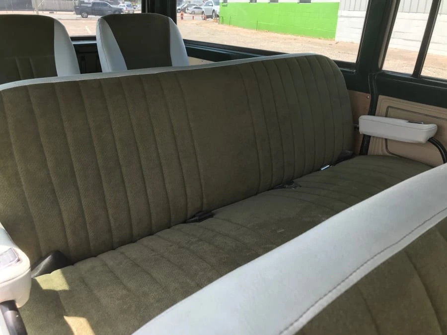 1972 GMC Suburban 6th Gen - Image 4 of 6