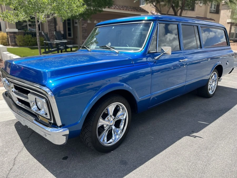 1972 GMC Suburban 6th Gen - Image 4 of 21