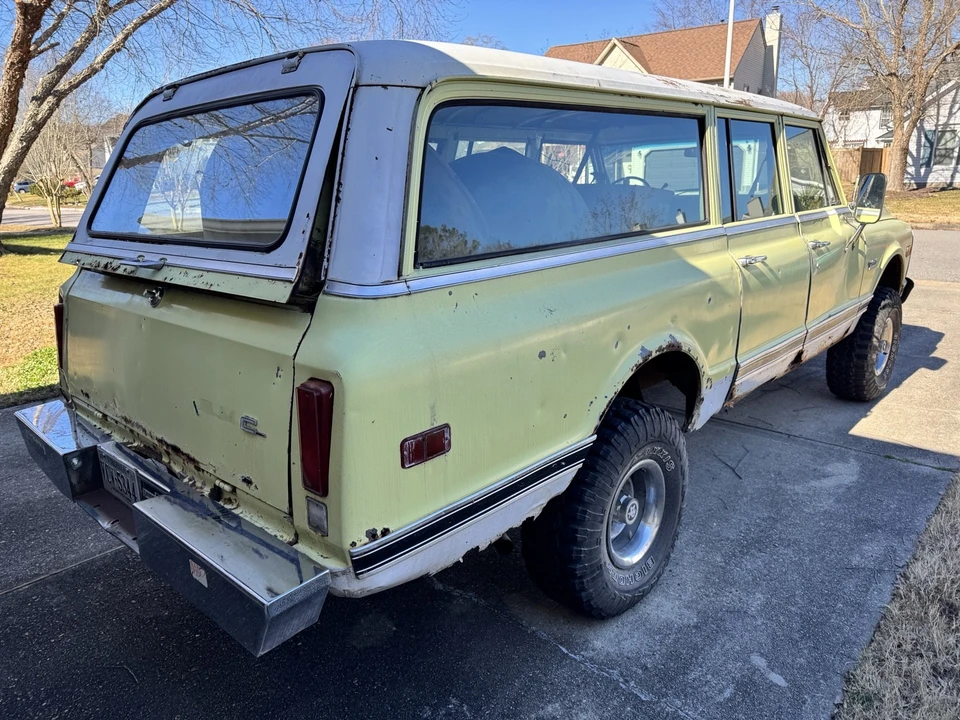 1972 GMC Suburban 6th Gen - Image 5 of 21