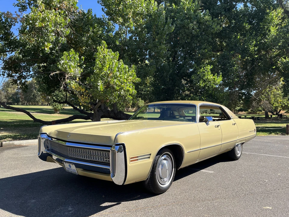 1972 Chrysler LeBaron - Image 2 of 31