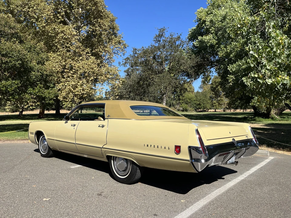 1972 Chrysler LeBaron - Image 14 of 31