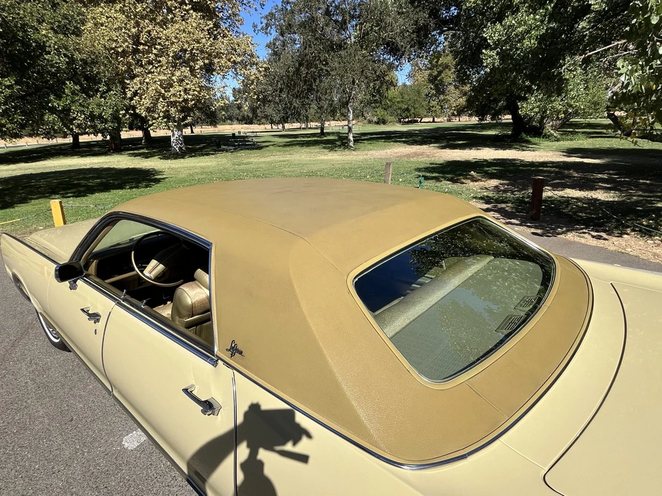 1972 Chrysler LeBaron - Image 20 of 31