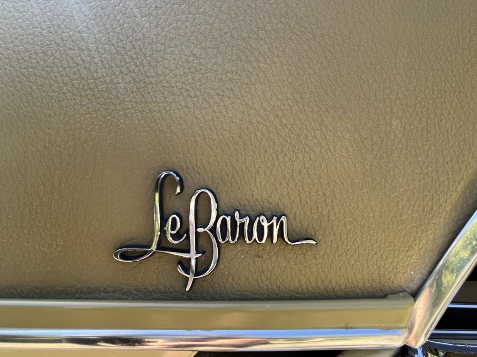 1972 Chrysler LeBaron - Image 29 of 31