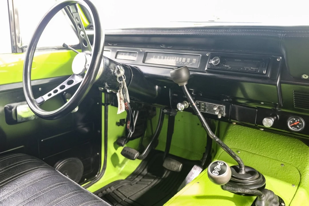 1972 International - Image 18 of 21