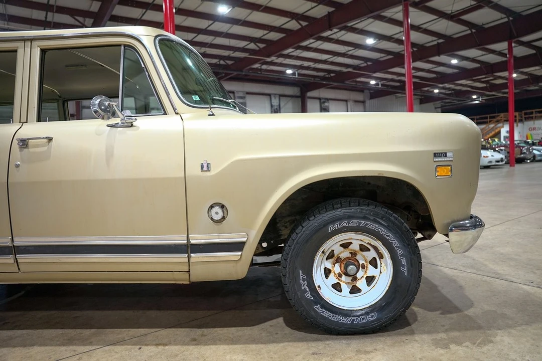 1972 International - Image 11 of 12