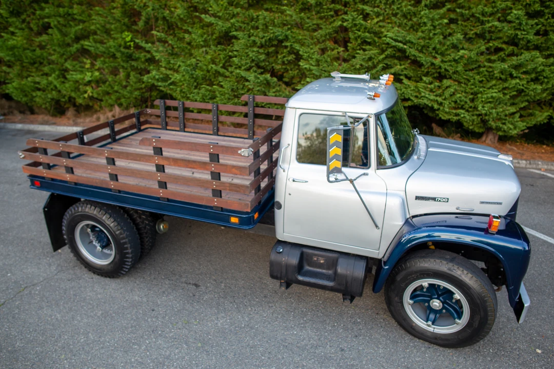 1972 International Harvester Loadstar - Image 2 of 31