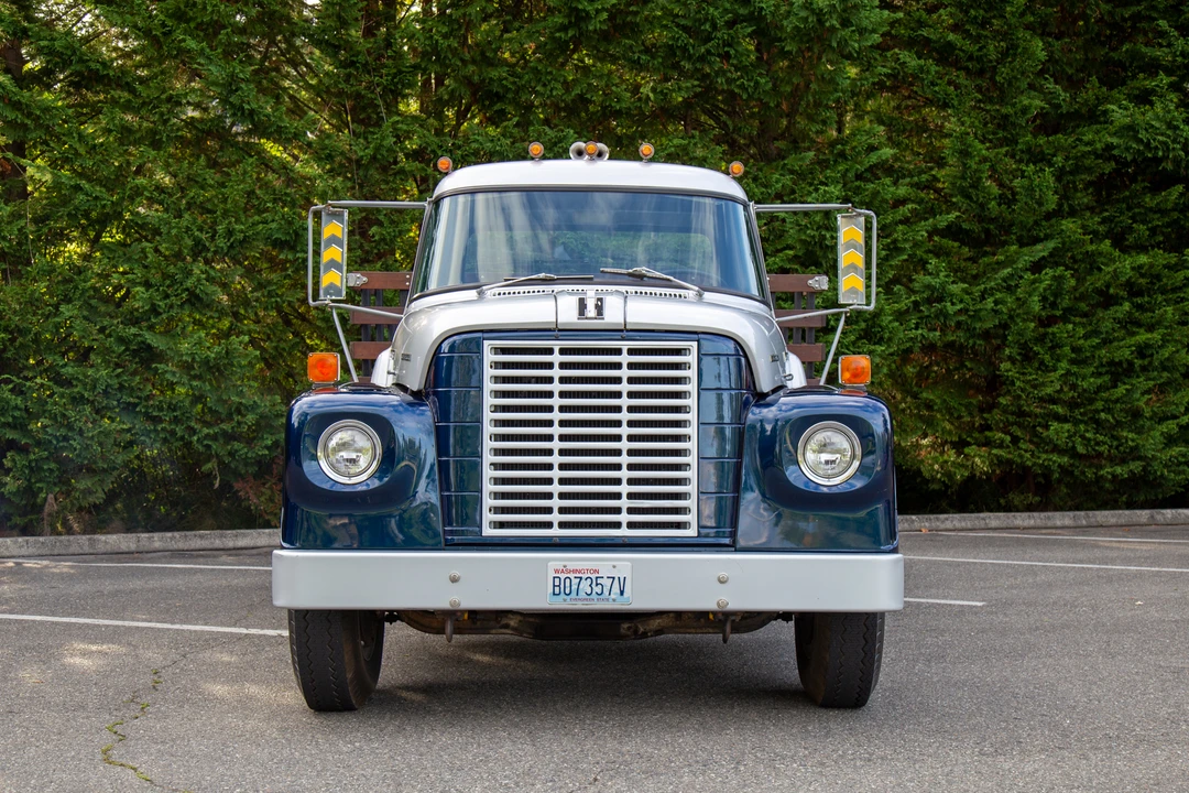 1972 International Harvester Loadstar - Image 3 of 31