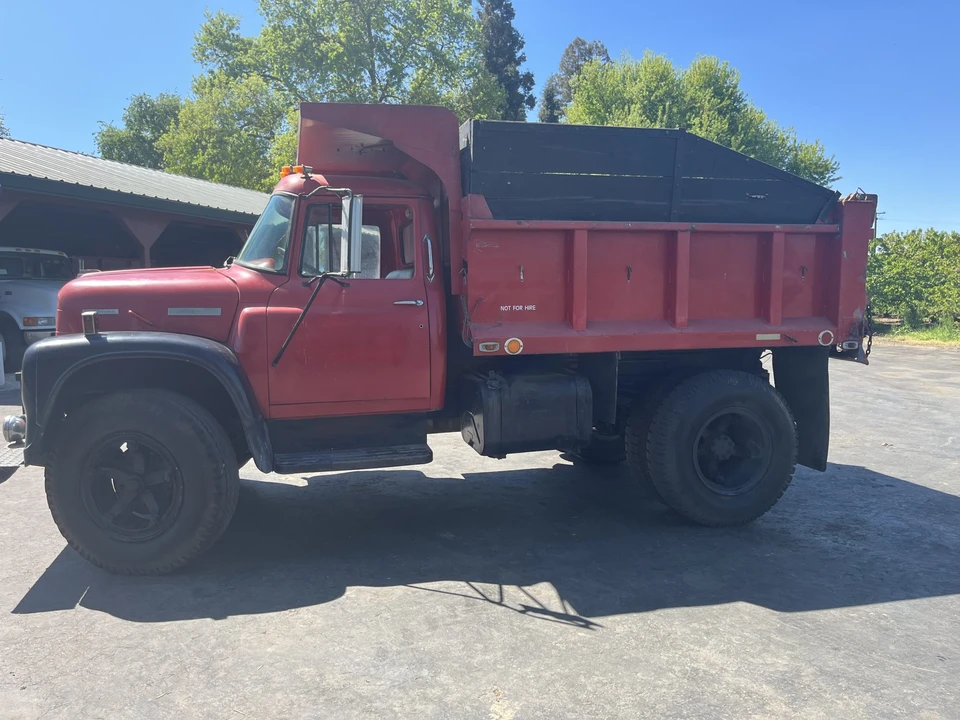 1972 International Harvester Loadstar - Image 3 of 31