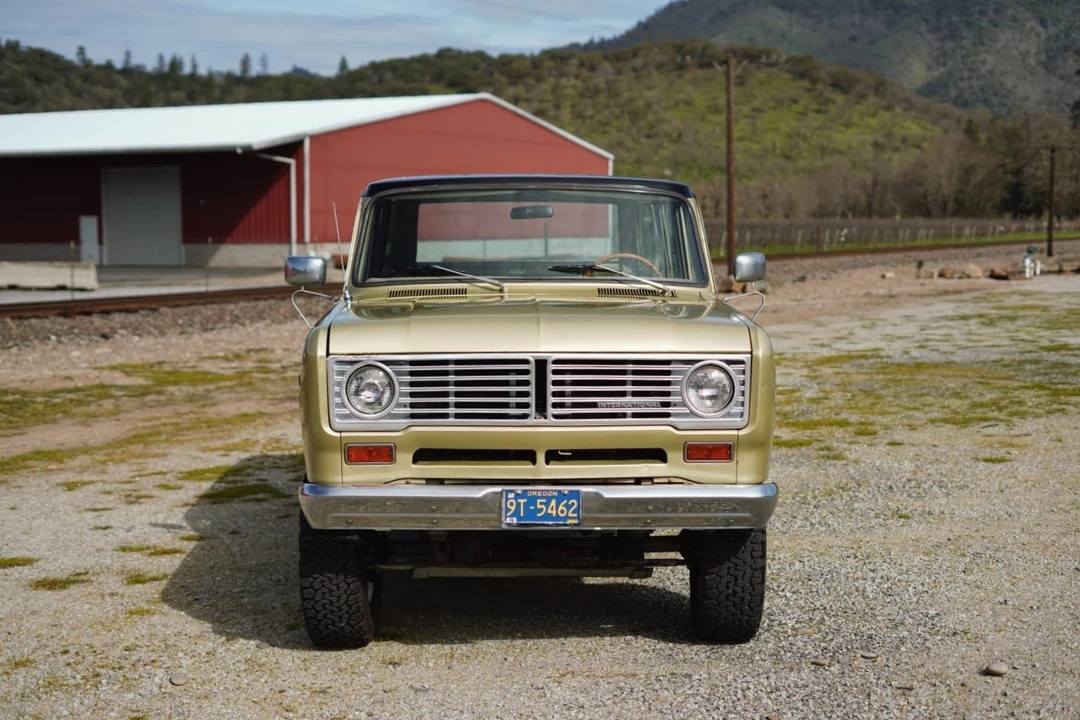 1972 International Harvester Travelall - Image 13 of 31