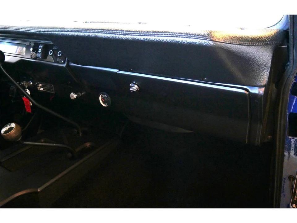 1972 International - Image 16 of 31