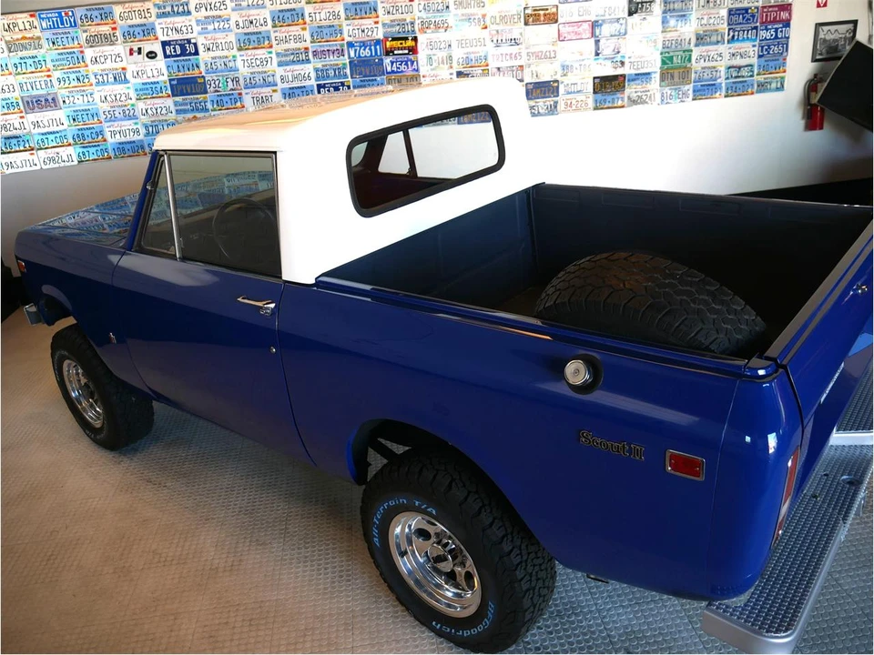 1972 International - Image 29 of 31