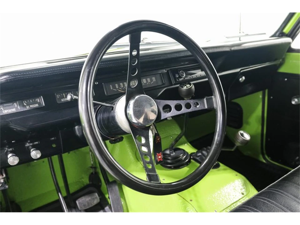 1972 International - Image 12 of 27