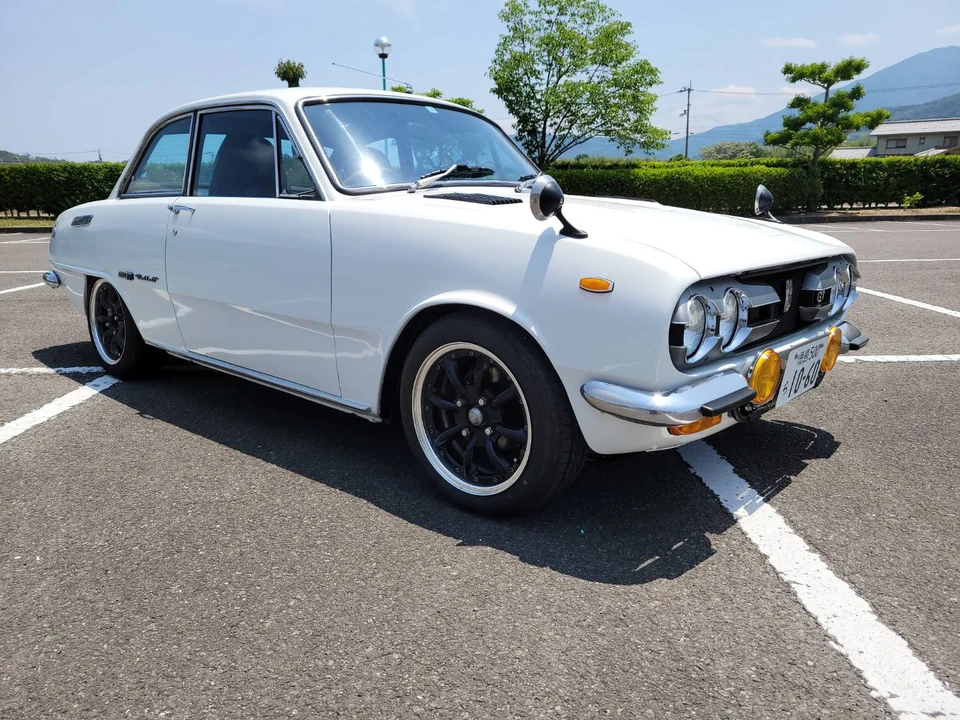 1972 Isuzu - Image 4 of 31