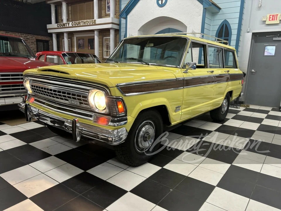 1972 Jeep SJ Wagoneer - Image 13 of 31