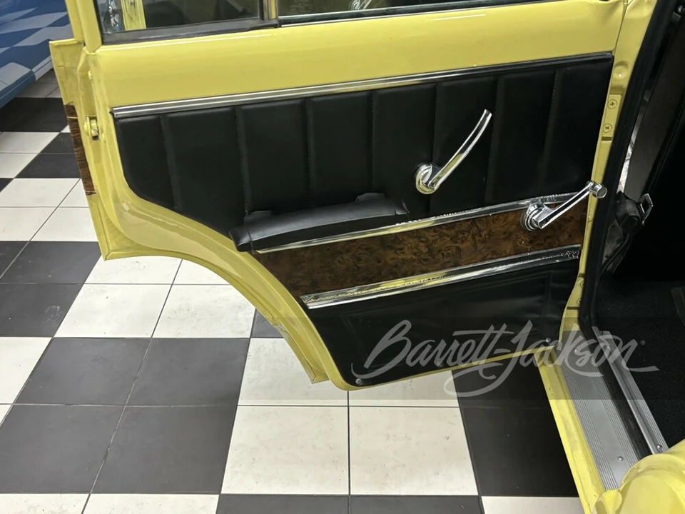 1972 Jeep SJ Wagoneer - Image 16 of 31