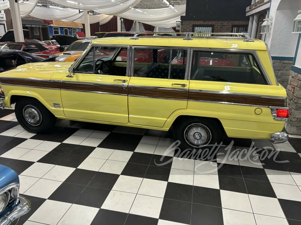 1972 Jeep SJ Wagoneer - Image 10 of 31