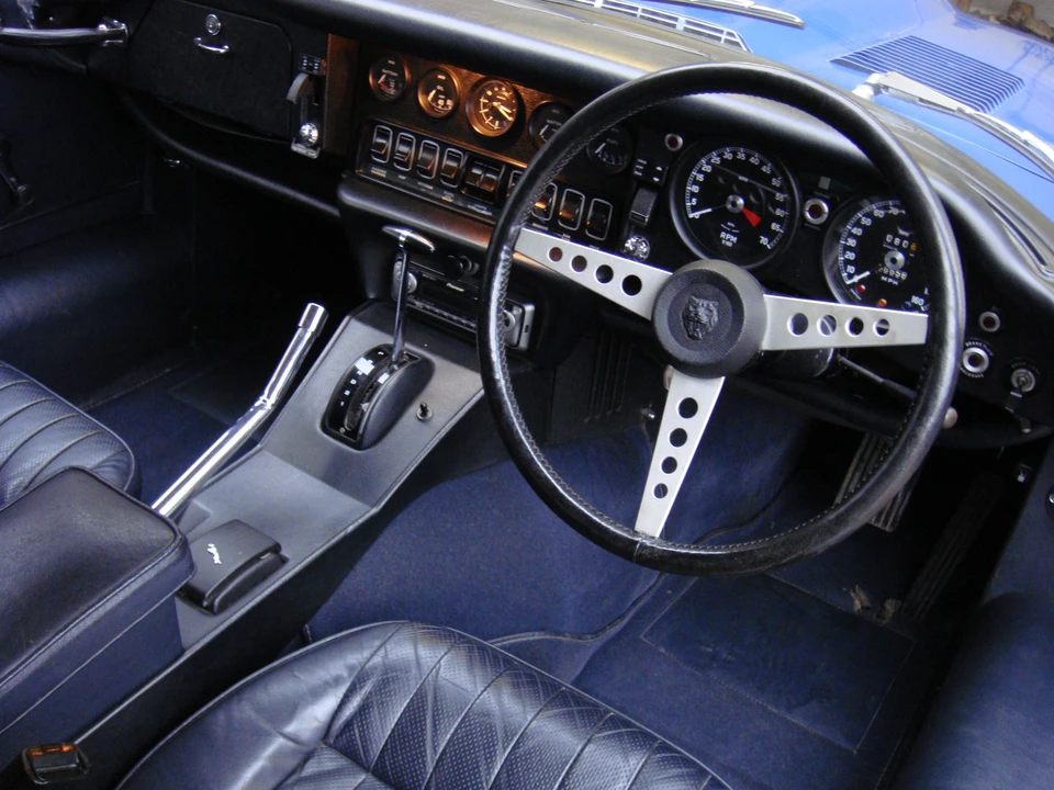 1972 Jaguar E-Type Series 3 V12 2+2 - Image 2 of 5