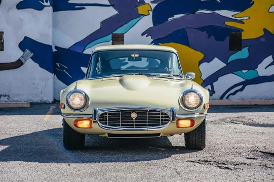 1972 Jaguar E-Type Series III 2+2
