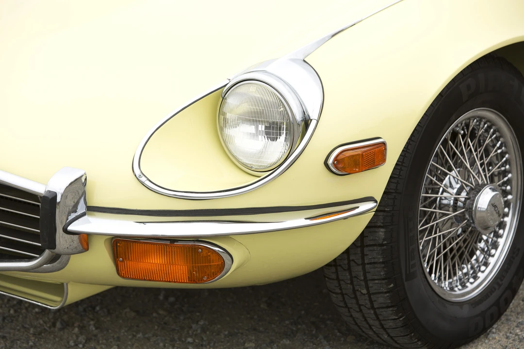 1972 Jaguar E-Type Series 3 V12 2+2 - Image 6 of 8