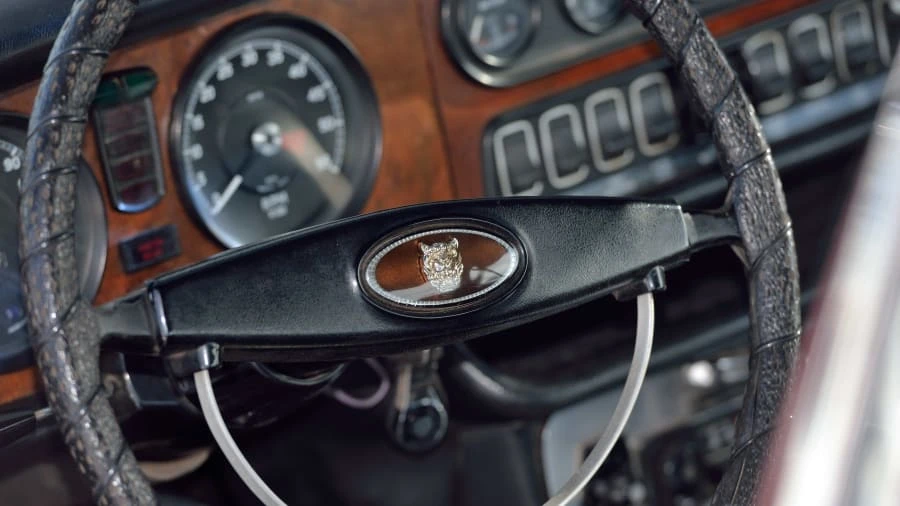 1972 Jaguar XJ Series 1 - Image 10 of 12