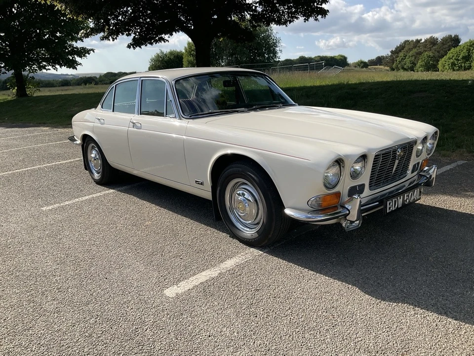 1972 Jaguar XJ Series 1 - Image 2 of 30