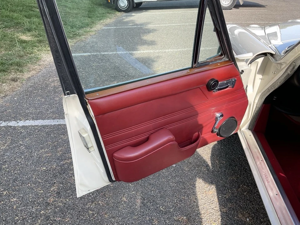 1972 Jaguar XJ Series 1 - Image 26 of 30