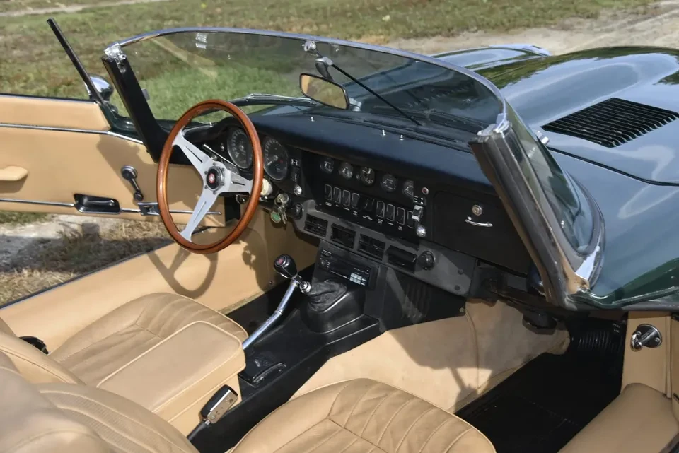 1972 Jaguar E-Type Series 3 V12 - Image 6 of 6