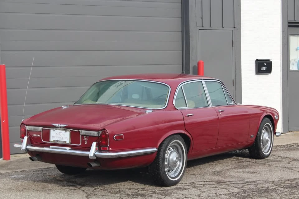 1972 Jaguar XJ Series 1 - Image 4 of 19