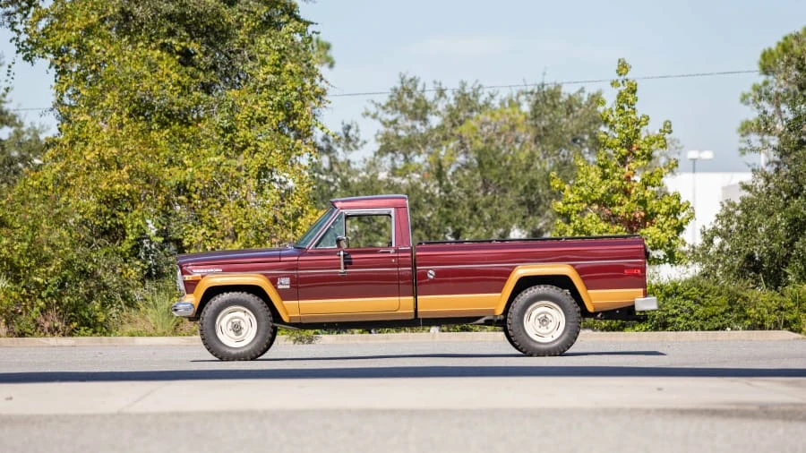 1972 Jeep SJ Gladiator - Image 2 of 22